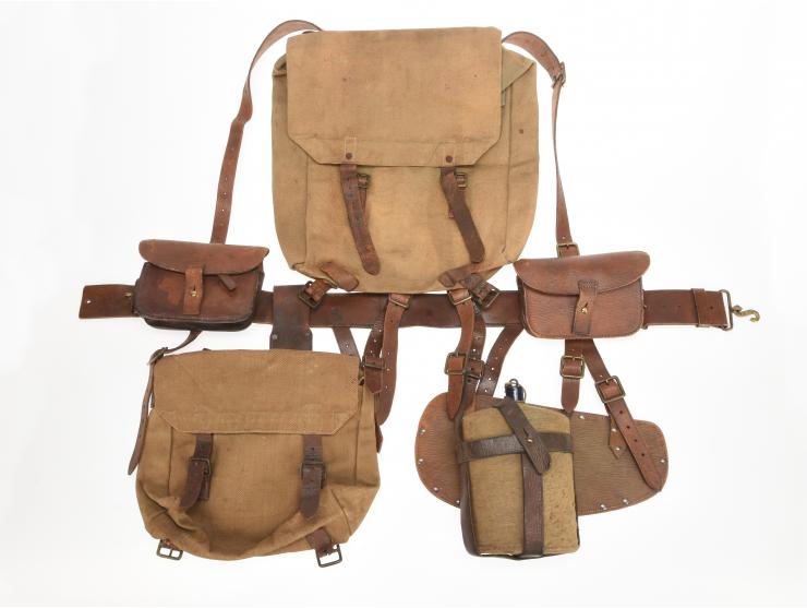 British WWI Pattern 1914 Field Equipment Set