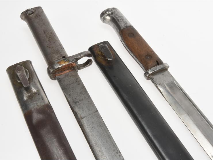 Imperial German WWI Bayonet Lot: S.14 by Bayard and Metal Ersatz Bayonet
