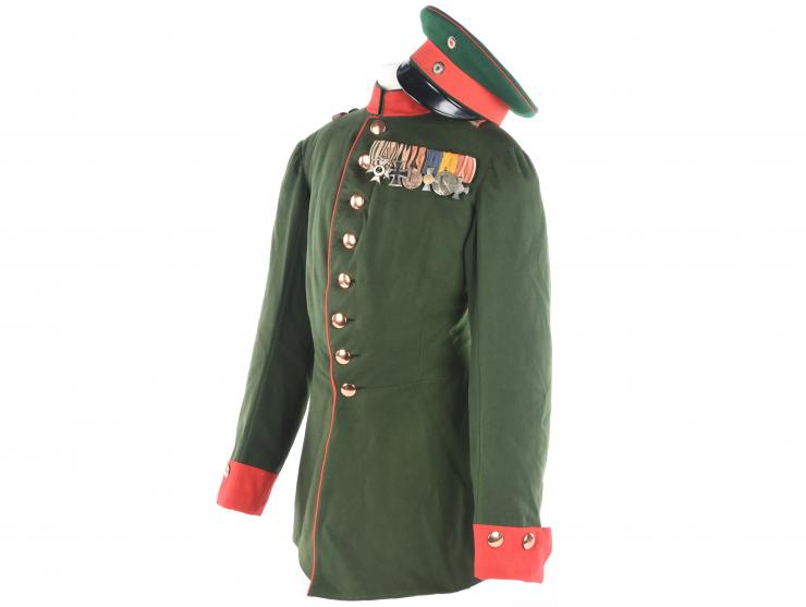 Imperial German Prussian Jäger Officer's Dunkelgrün Waffenrock & Dienstmütze