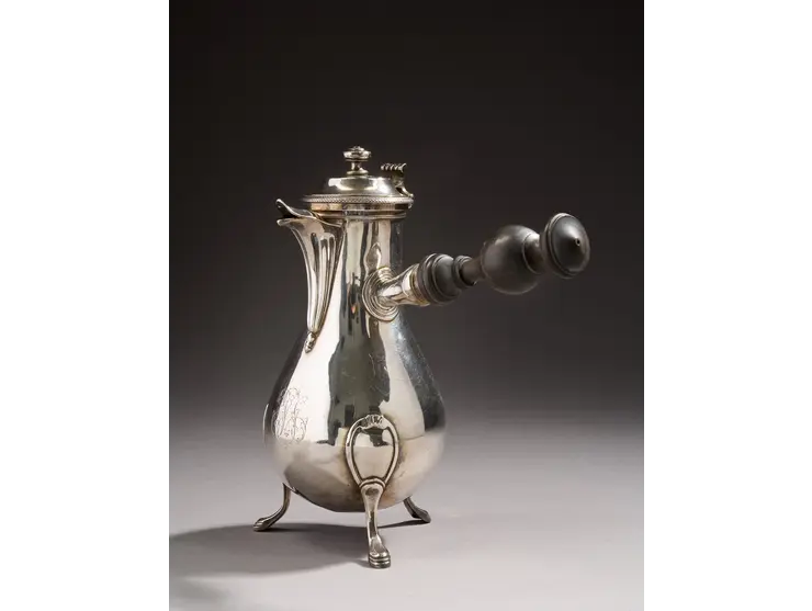 Verseuse de forme balustre en argent 1er titre (950°/°°).