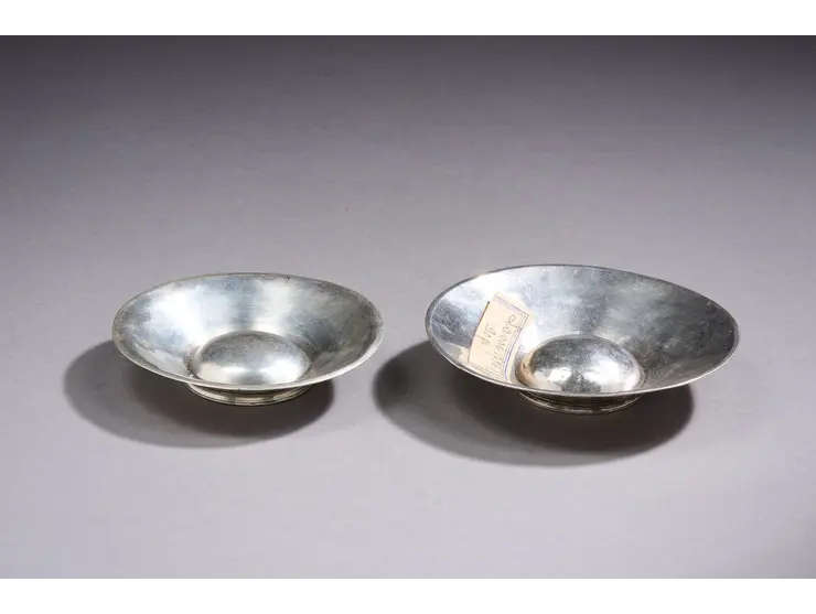 Ensemble de deux tasses à vin en argent du modèle dit bordelais.